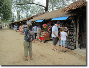 mercado local en Khao Lak